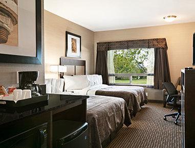 Ramada By Wyndham Conklin Hotell Exteriör bild
